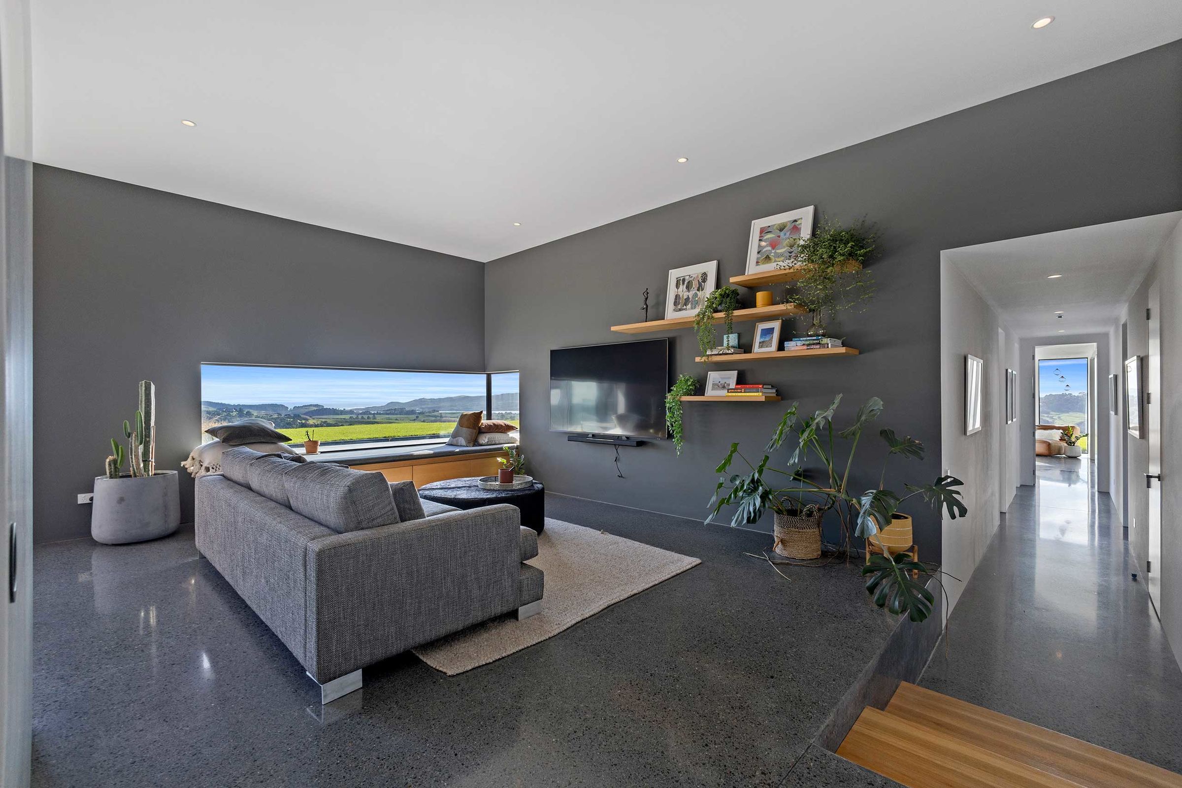Raglan Rest