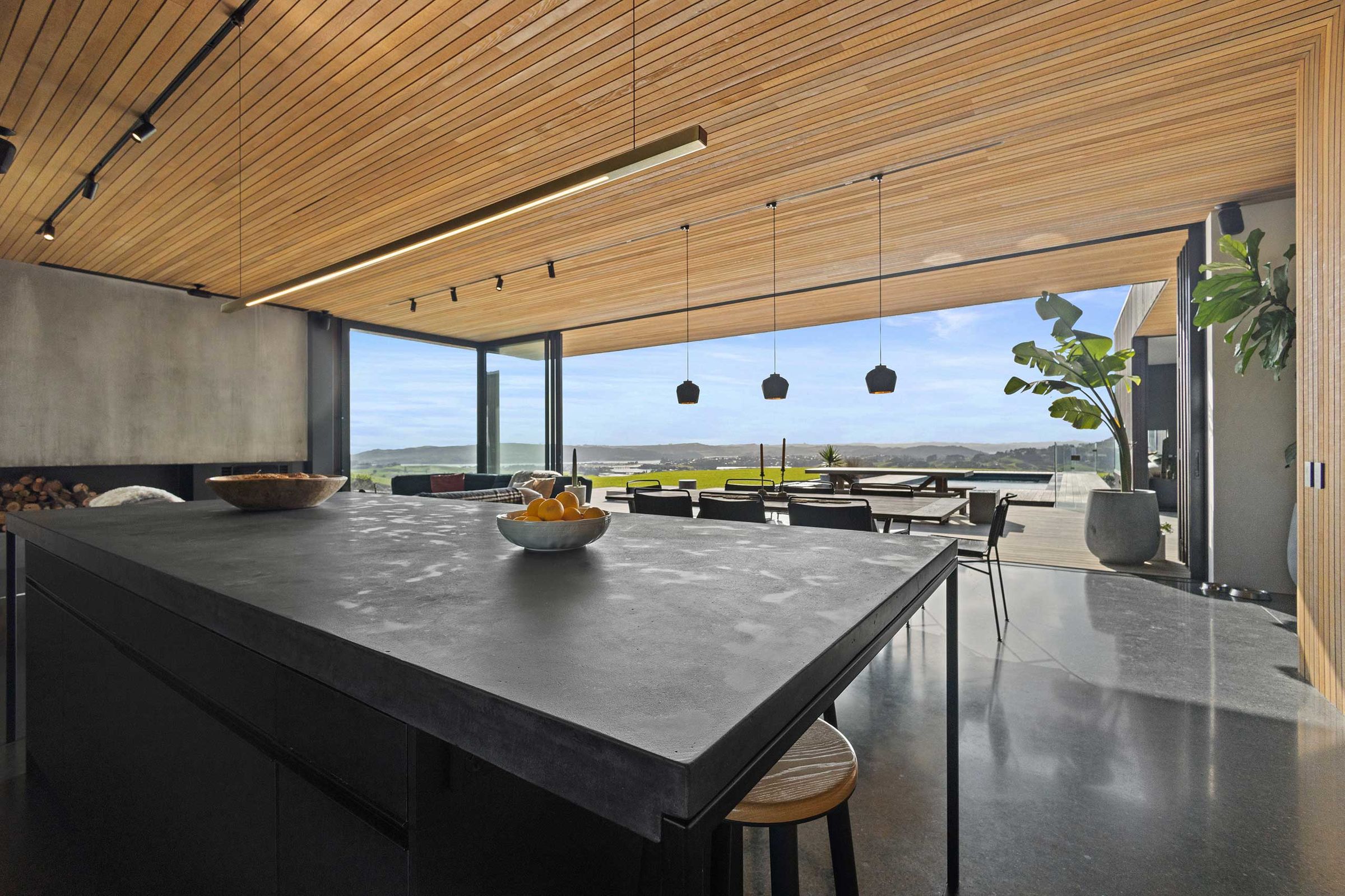 Raglan Rest